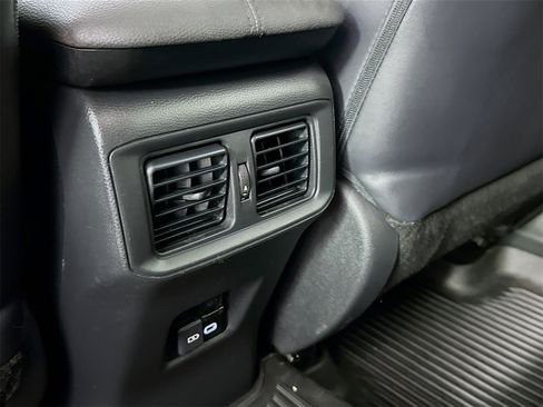 Used 2023 Toyota RAV4 XLE Premium image 27