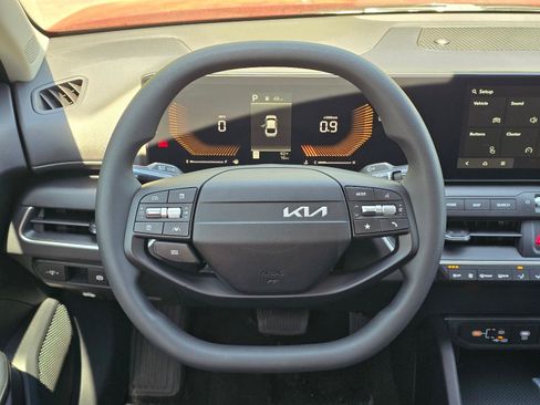 New 2026 Kia K4 FWD image 7