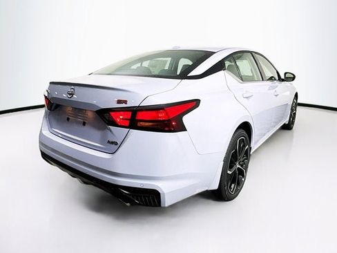 New 2025 Nissan Altima 2.5 SR image 5