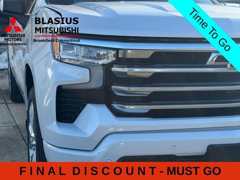 Used 2023 Chevrolet Silverado 1500 High Country w/ High Country Premium Package AWD/4WD image 8