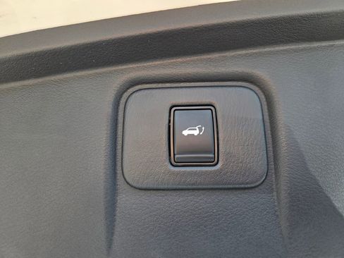 Used 2021 Nissan Murano Platinum w/ Cargo Package FWD image 10