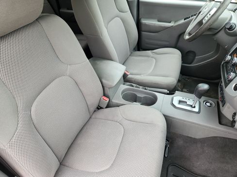 Used 2021 Nissan Frontier SV AWD/4WD image 11