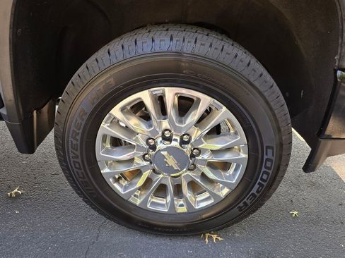 Used 2020 Chevrolet Silverado 3500 High Country w/ Z71 Off-Road Package image 11