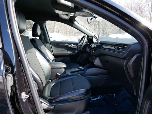 Certified 2024 Ford Escape ST-Line image 8