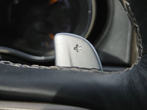 Used 2015 Jeep Grand Cherokee Overland image 18