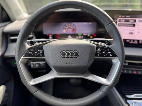 New 2026 Audi Q3 quattro 2.0T AWD/4WD image 17