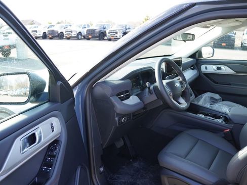 New 2026 Ford Explorer Active AWD/4WD image 10