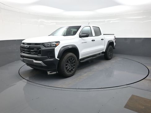 Used 2023 Chevrolet Colorado Trail Boss w/ Advanced Trailering Package image 7