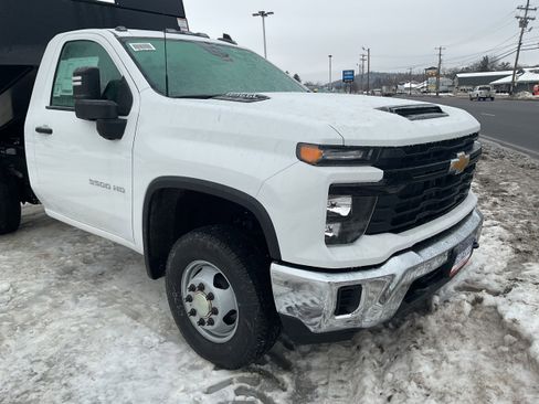 New 2026 Chevrolet Silverado 3500 W/T w/ WT Convenience Package image 2