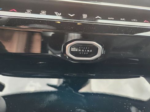 New 2026 Jeep Grand Cherokee Altitude AWD/4WD image 21