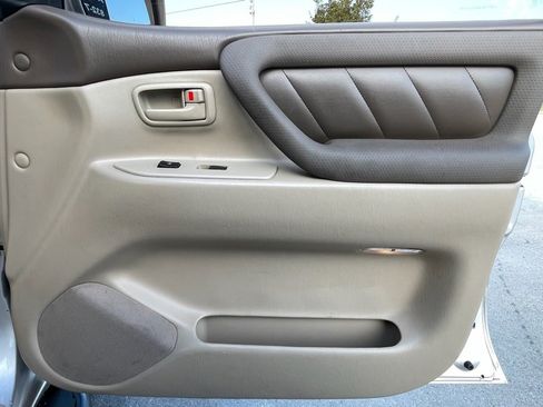 Used 1999 Toyota Land Cruiser image 35