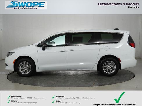 New 2026 Chrysler Voyager LX image 6