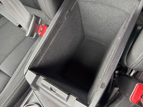 Used 2021 Subaru Ascent Premium w/ Convenience Package image 40