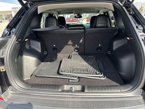 Certified 2023 Jeep Cherokee Trailhawk w/ Premium Leather Package image 43