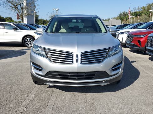 Used 2017 Lincoln MKC Premiere image 2