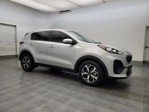 Used 2021 Kia Sportage LX image 11