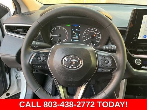 Used 2024 Toyota Corolla Cross LE image 17