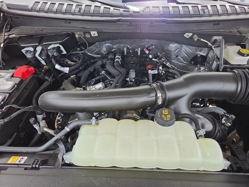 Used 2026 Ford Expedition Tremor AWD/4WD image 17