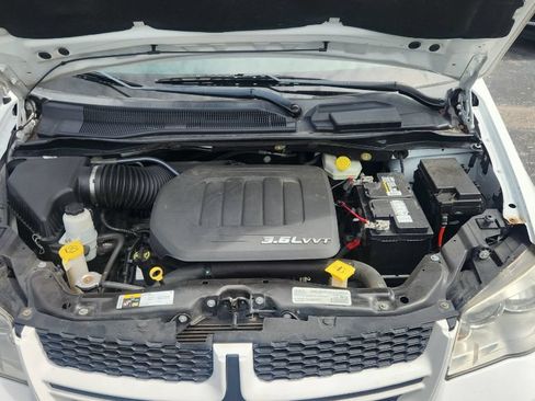 Used 2017 Dodge Grand Caravan SXT FWD image 20