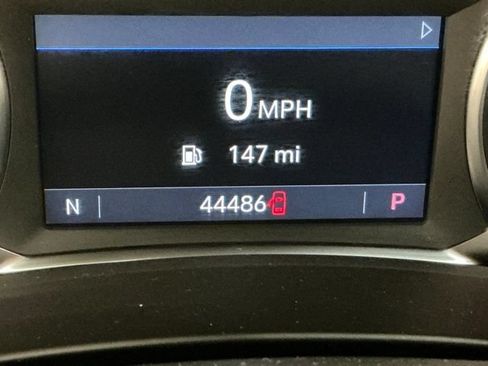 Used 2024 GMC Terrain AT4 w/ Tech Package AWD/4WD image 30