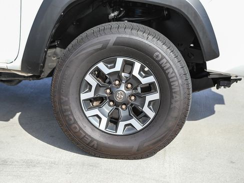 Used 2023 Toyota Tacoma TRD Off-Road AWD/4WD image 10