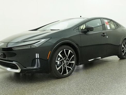 New 2026 Toyota Prius Plug-In Hybrid FWD image 17