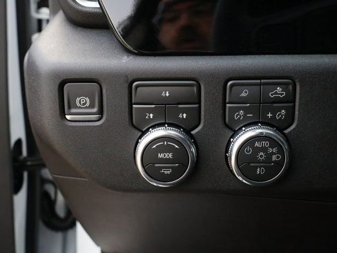 New 2026 GMC Sierra 2500 SLE image 42