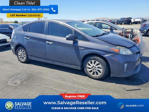 Used 2015 Toyota Prius Prime Plug-In Hybrid FWD image 5