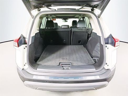 Used 2023 Nissan Rogue SV w/ SV Premium B Package AWD/4WD image 26