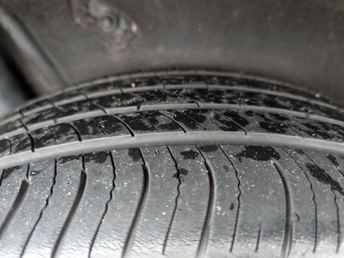 Used 2018 Toyota Sienna XLE image 27