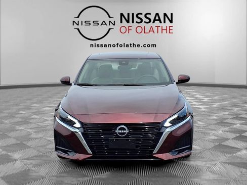 Used 2024 Nissan Altima 2.5 SV w/ SV Premium Package FWD image 31