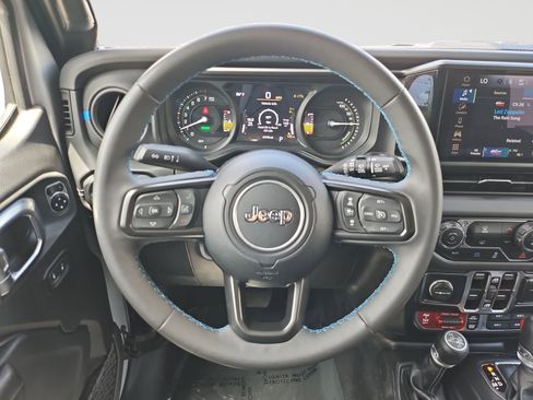 Used 2024 Jeep Wrangler Unlimited Rubicon 4xe AWD/4WD image 38