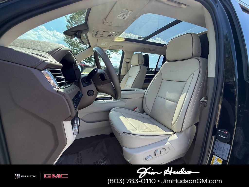 Used 2021 GMC Yukon XL Denali w/ Denali Premium Package AWD/4WD image 6