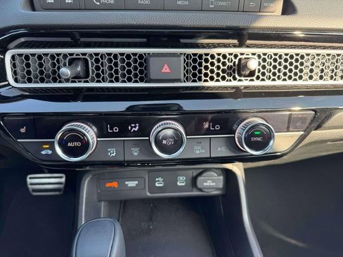 Used 2025 Honda Civic Sport image 29
