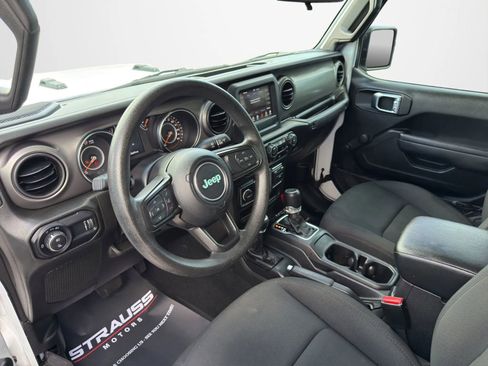 Used 2023 Jeep Gladiator Sport w/ Trailer Tow Package AWD/4WD image 12