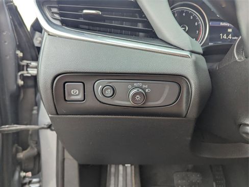 Used 2020 Buick Enclave Premium w/ Sun and Sites Package image 28