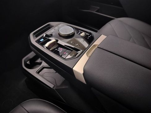 Certified 2024 BMW iX xDrive50 w/ Premium Package AWD/4WD image 19