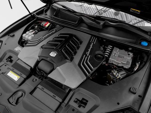 Used 2021 Lamborghini Urus image 27