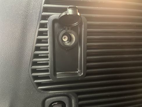 Used 2022 Subaru Ascent Touring image 33