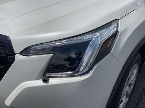 Used 2024 Subaru Forester AWD/4WD image 5