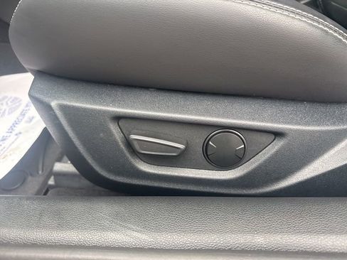 Used 2021 Ford Mustang Shelby GT500 w/ Technology Package image 18