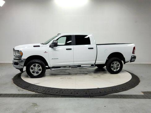 Used 2024 RAM 2500 Big Horn w/ Off Road Package AWD/4WD image 5