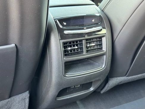 Certified 2023 Cadillac XT5 Sportv w/ Technology Package AWD/4WD image 37