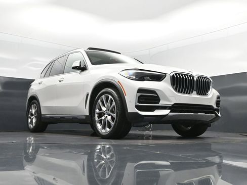 Certified 2023 BMW X5 sDrive40i w/ Climate Comfort Package RWD image 44