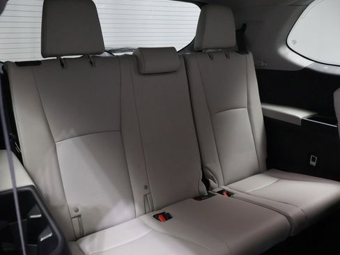 Certified 2024 Toyota Grand Highlander XLE image 21