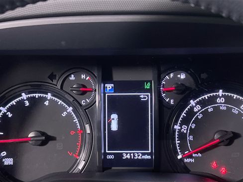 Used 2024 Toyota 4Runner SR5 Premium RWD image 22