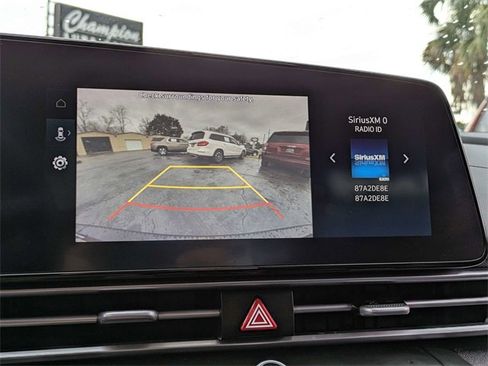 Used 2023 Hyundai Elantra SEL w/ Convenience Package image 19