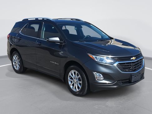Used 2018 Chevrolet Equinox LT w/ Sun & Infotainment Package image 3