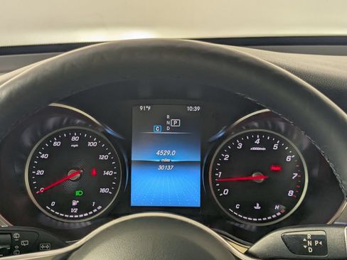 Used 2021 Mercedes-Benz GLC 300 4MATIC image 16