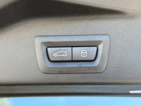 New 2026 BMW X5 M60i w/ Climate Comfort Package image 17